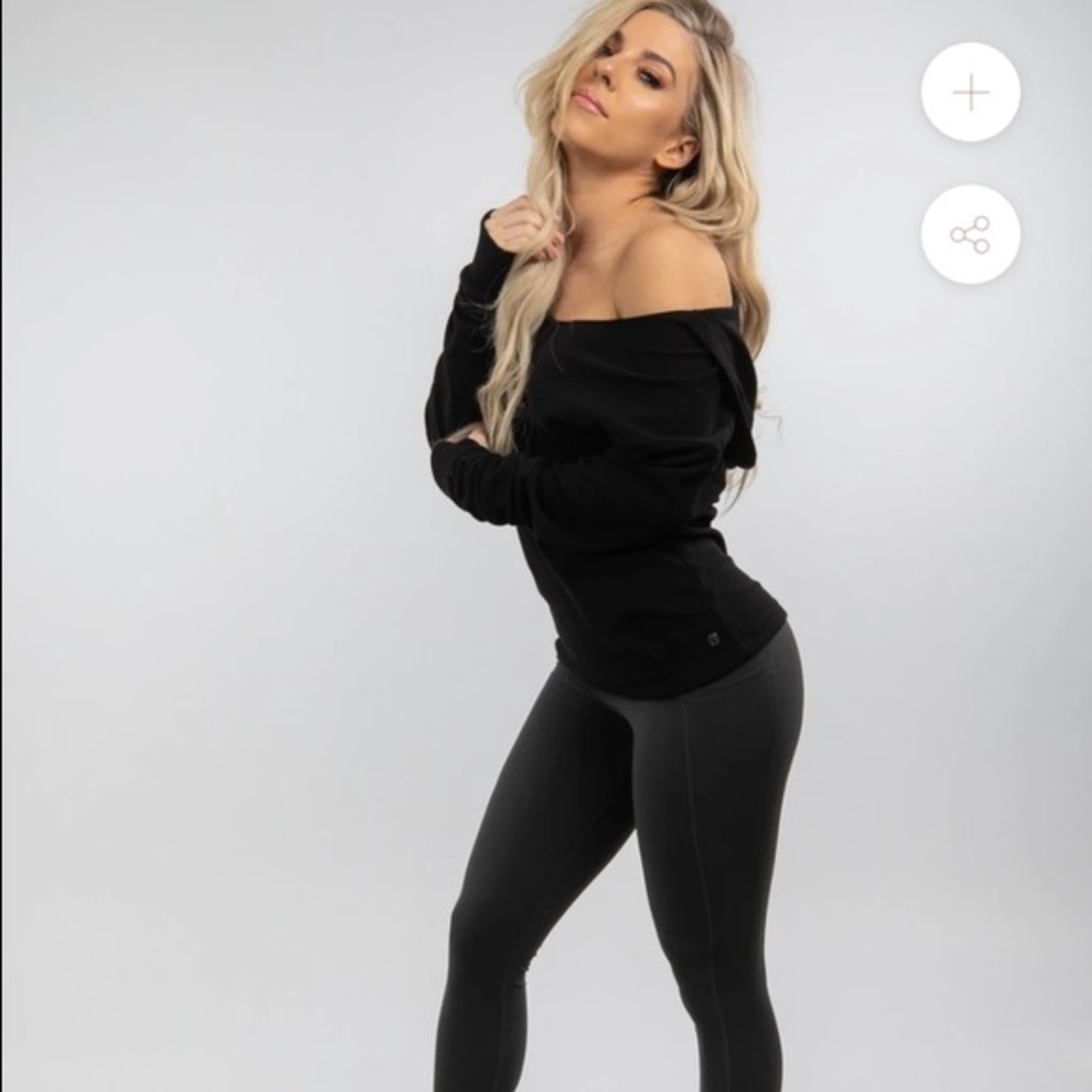 Buffbunny Namaste Pullover